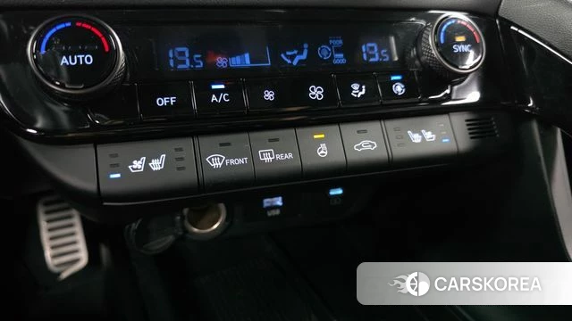 Hyundai The New Avante (CN7) 2023 Черный из Кореи, фото 5