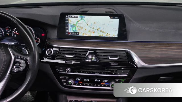 BMW 5 Series (G30) 2018 Серый из Кореи, фото 5