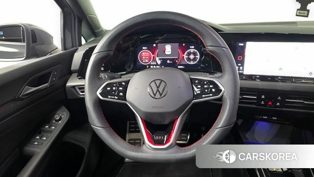 Volkswagen Golf 8th Generation 2024 Серый из Кореи, фото 5
