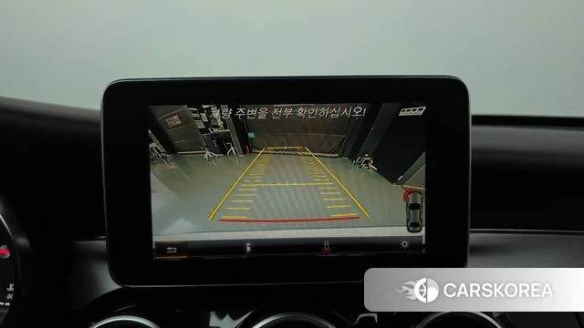 Mercedes-Benz C-Class W205 2018 Белый из Кореи, фото 5