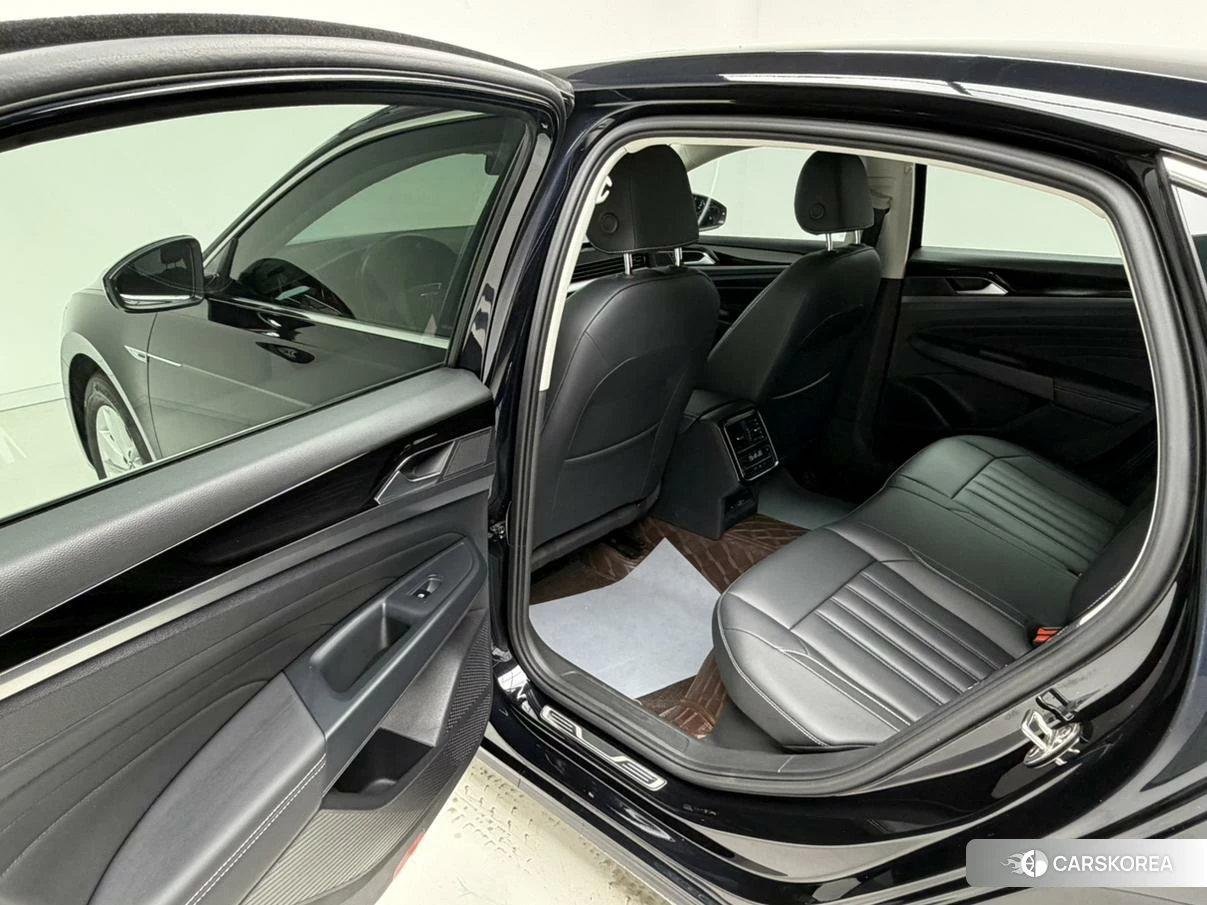 Volkswagen Passat 2021 Черный из Китая, фото 5