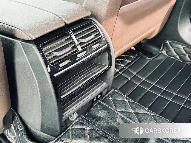 BMW 5 series 2020 Черный из Китая, фото 5