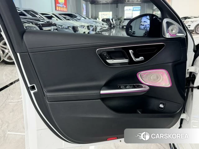 Mercedes-Benz C-class 2024 Белый из Китая, фото 5