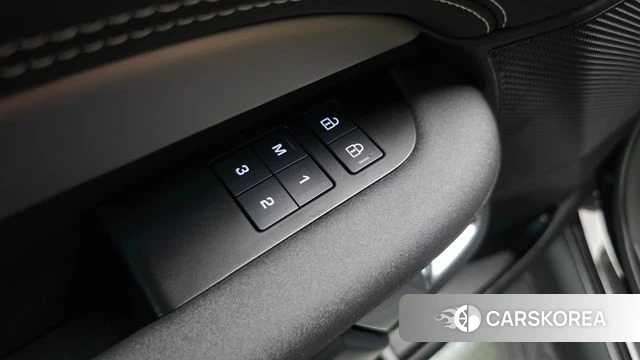 Land Rover Discovery 5 2024 Черный из Кореи, фото 5
