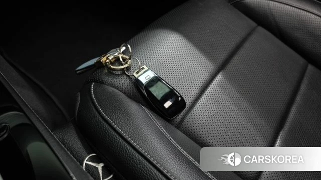 Mercedes-Benz E-Class W213 2022 Синий из Кореи, фото 5