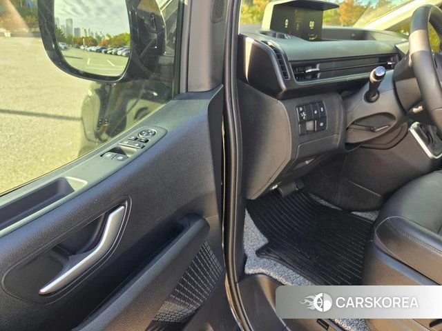 Hyundai Staria 2025 Черный из Кореи, фото 5
