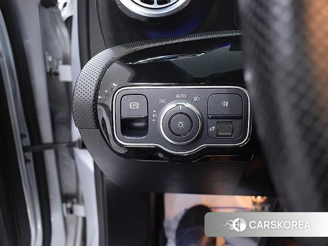 Mercedes-Benz A-Class W177 2022 Серебряный из Кореи, фото 5