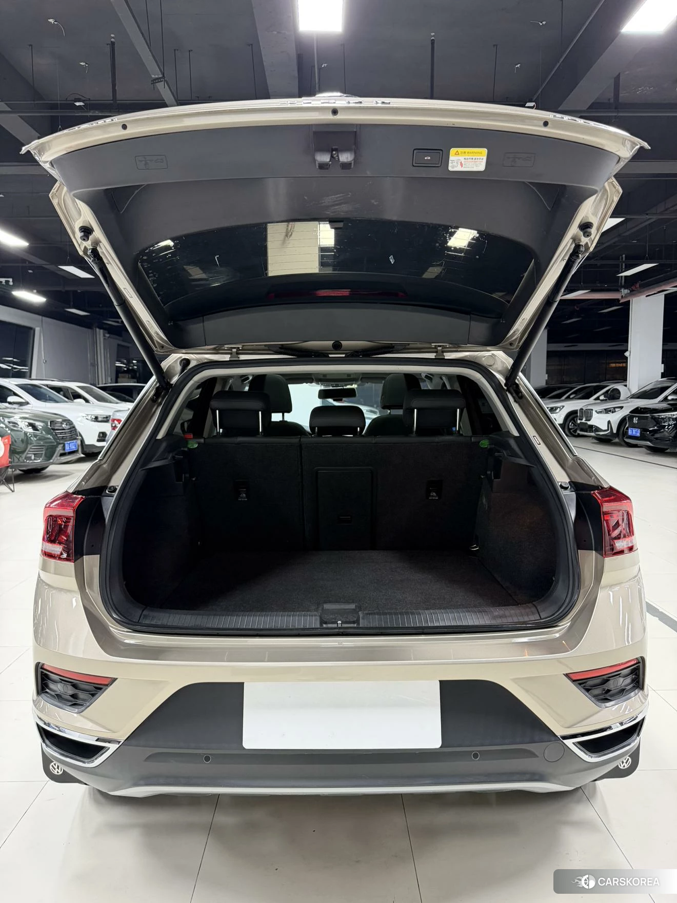 Volkswagen T-Roc 2021 Желтый из Китая, фото 5