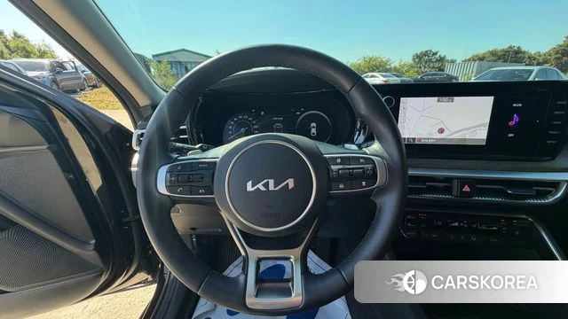 Kia K5 3rd generation 2023 Черный из Кореи, фото 5