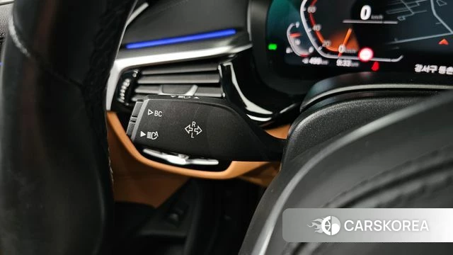 BMW 5 Series (G30) 2023 Черный из Кореи, фото 5