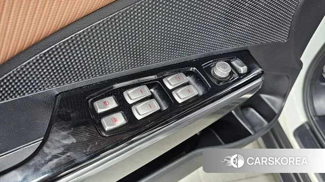 Ssangyong Tivoli Armor 2018 Белый из Кореи, фото 5