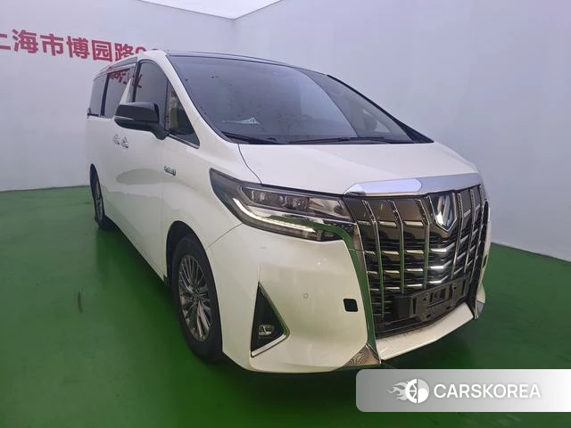 Toyota Alphard 2021 Белый из Китая, фото 5
