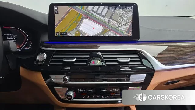 BMW 5 Series (G30) 2022 Черный из Кореи, фото 5