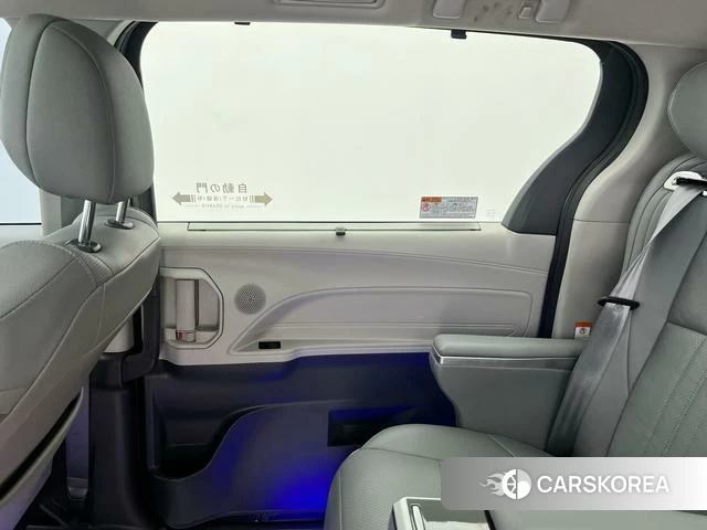 Toyota Granvia 2024 Черный из Китая, фото 5