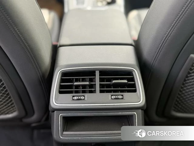 Audi A6 2020 Черный из Китая, фото 5