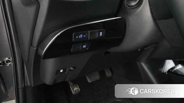 Toyota Prius 4th Generation 2021 Серый из Кореи, фото 5