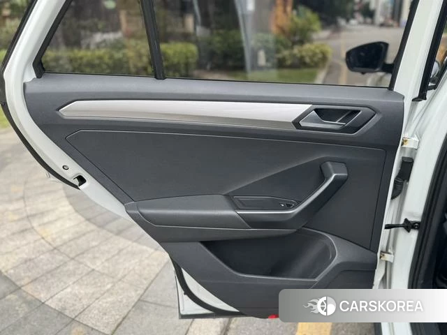 Volkswagen T-Roc 2021 Белый из Китая, фото 5