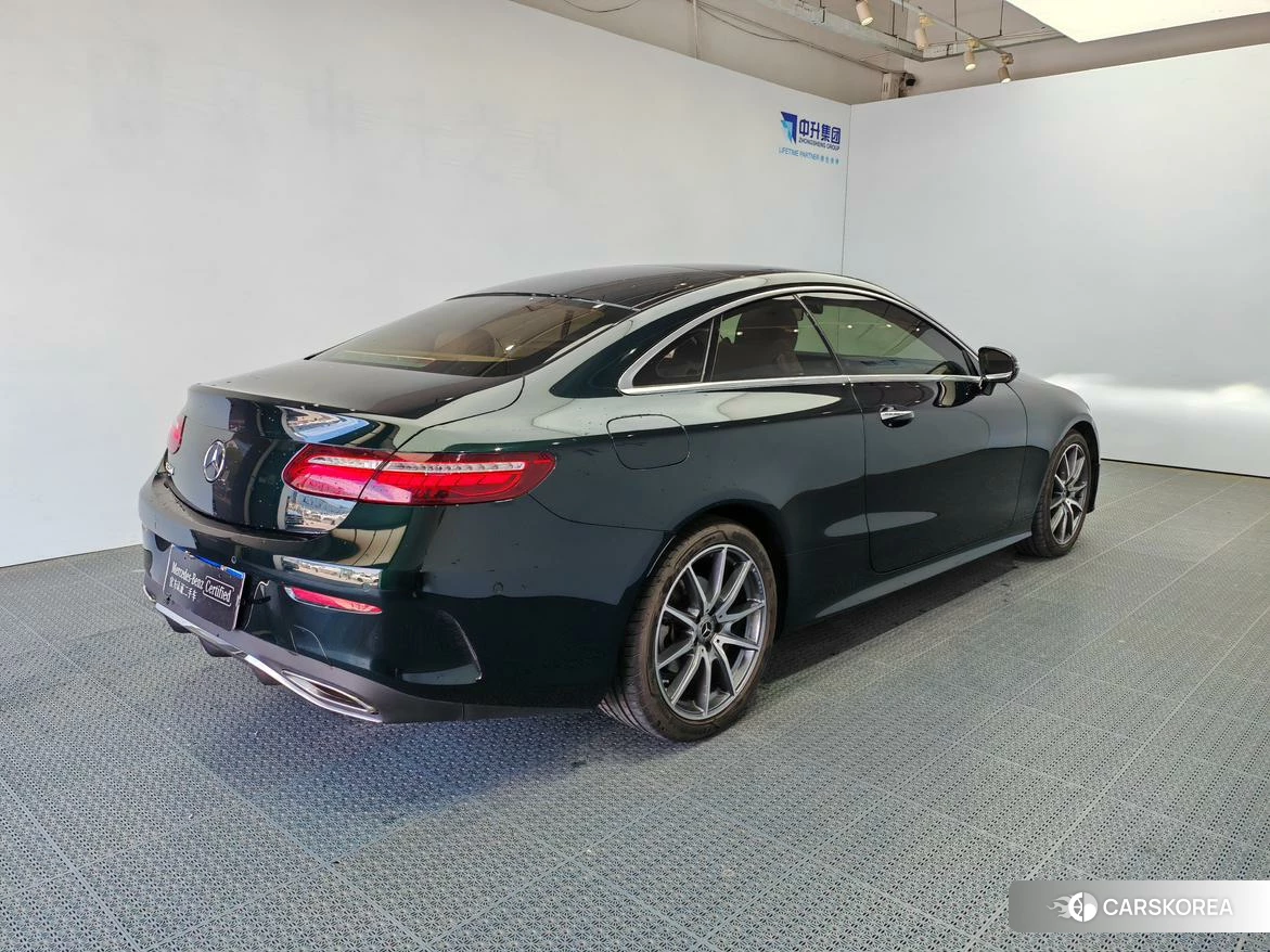 Mercedes-Benz E-Class 2022 Зеленый из Китая, фото 5