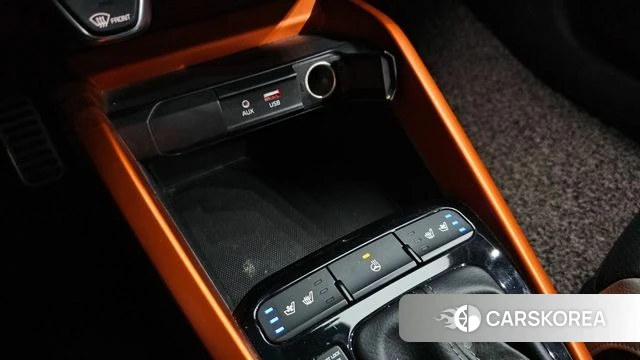 Kia Stonic 2018 Белый из Кореи, фото 5