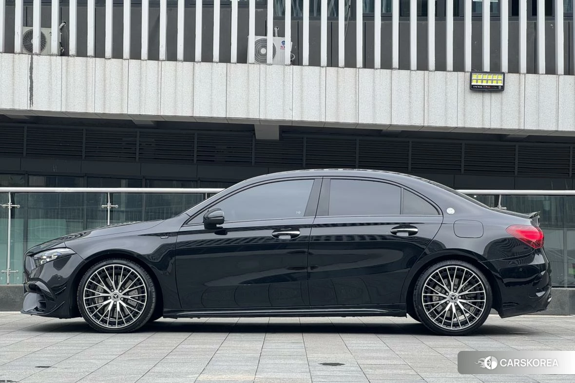 Mercedes-Benz AMG A-Class 2023 Черный из Китая, фото 5