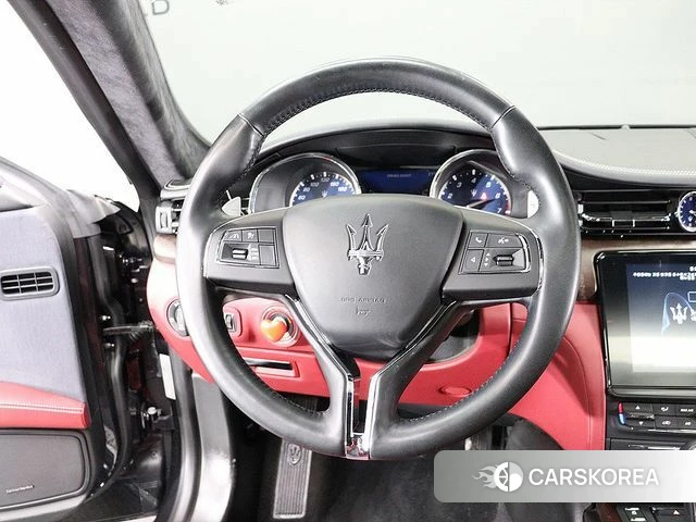 Maserati Quattroporte 2018 Черный из Кореи, фото 5