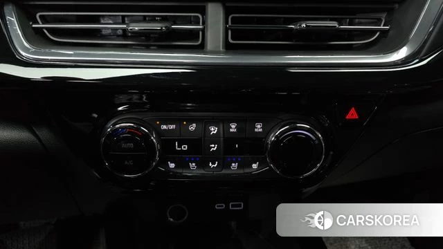 Chevrolet (GM Daewoo) Trax Crossover 2023 Белый из Кореи, фото 5