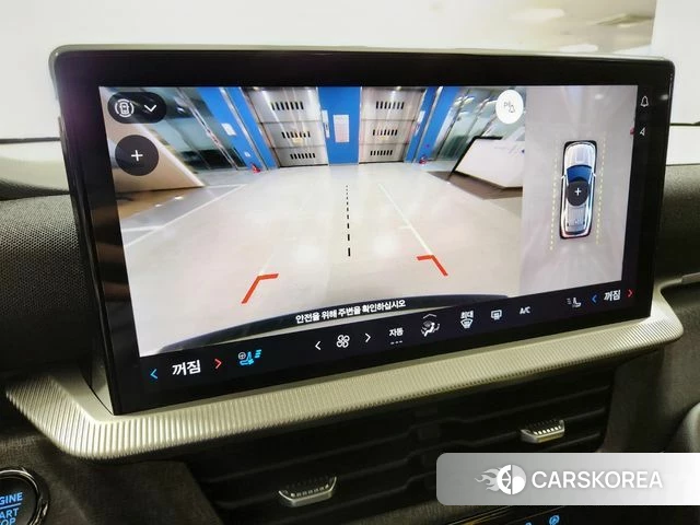 Ford Explorer 6th Generation 2025 Белый из Кореи, фото 5