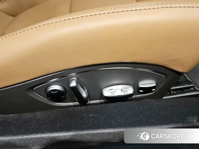 Porsche 718 Boxster 2019 Белый из Кореи, фото 5