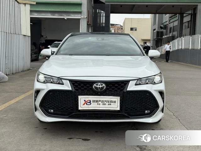 Toyota Avalon 2022 Белый из Китая, фото 5