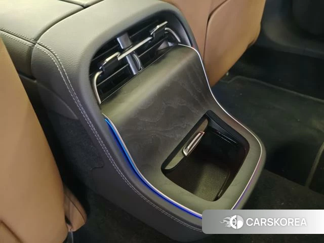 Mercedes-Benz E-Class 2023 Зеленый из Китая, фото 5