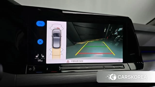 Volkswagen Golf 8th Generation 2023 Белый из Кореи, фото 5