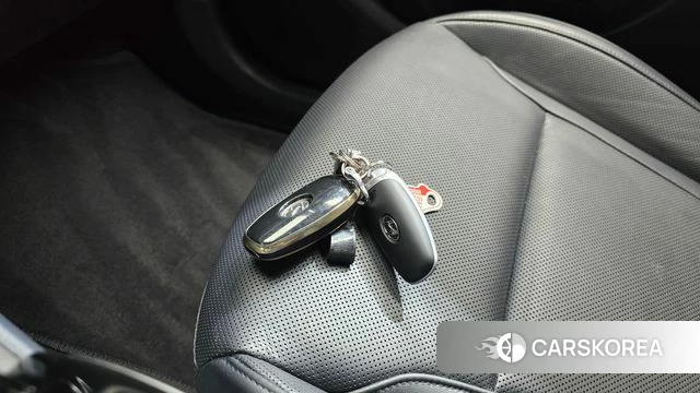 Hyundai Tucson Hybrid (NX4) 2021 Белый из Кореи, фото 5