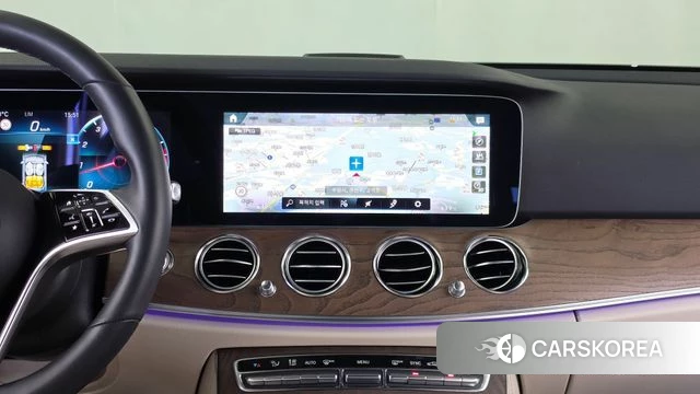 Mercedes-Benz E-Class W213 2023 Белый из Кореи, фото 5