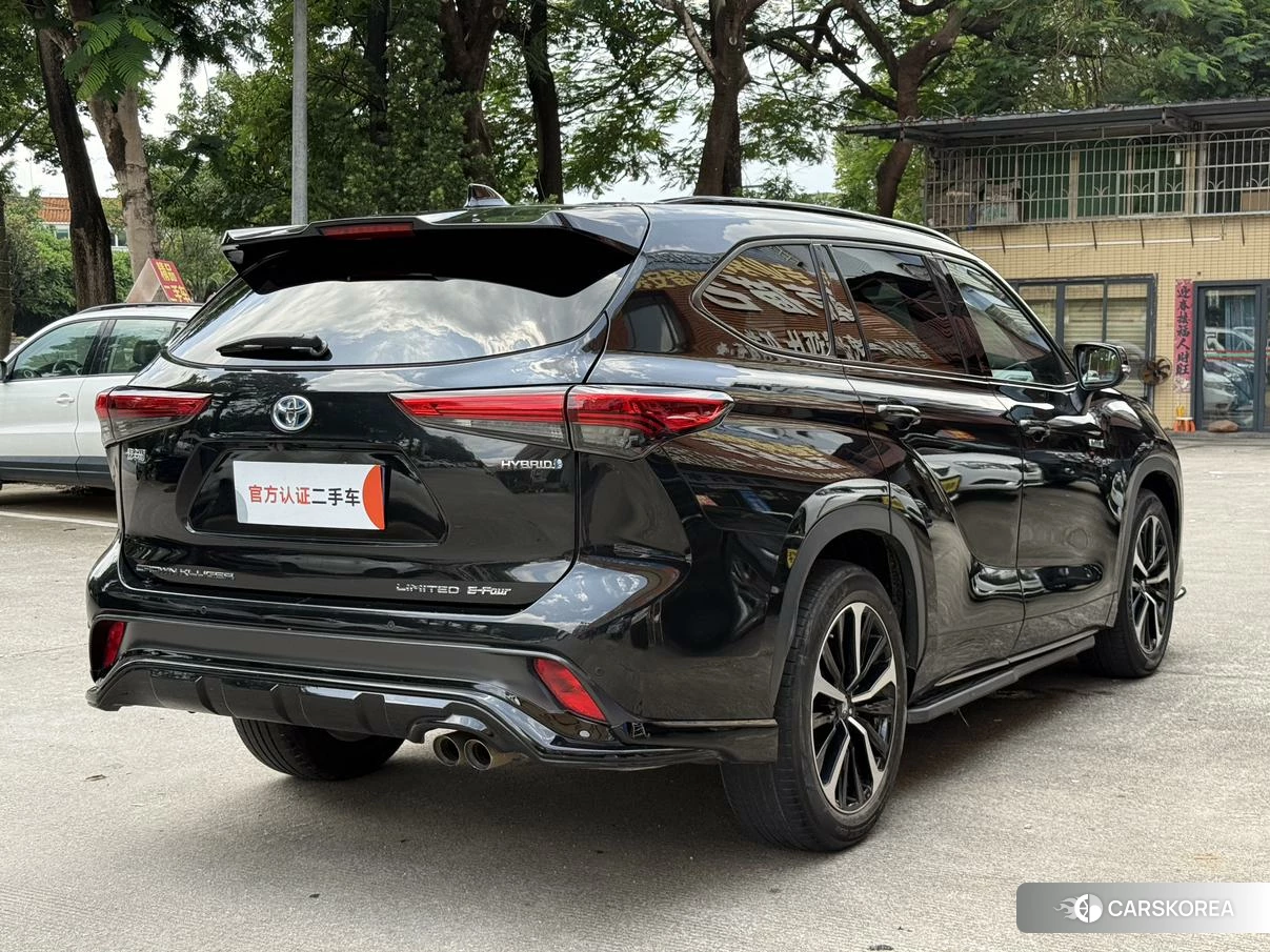 Toyota Crown 2021 Черный из Китая, фото 5
