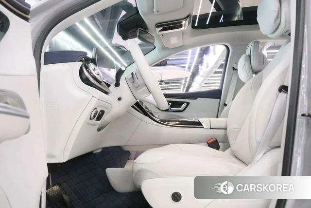 Mercedes-Benz EQE 2024 Серебристо-серый из Китая, фото 5