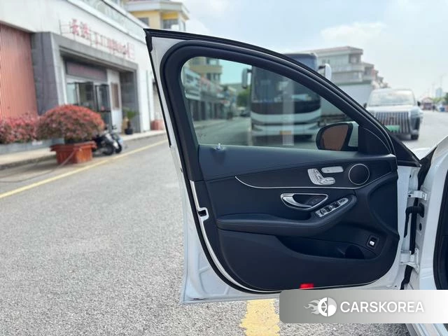 Mercedes-Benz C-class 2021 Белый из Китая, фото 5