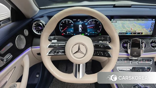 Mercedes-Benz E-Class W213 2023 Белый из Кореи, фото 5