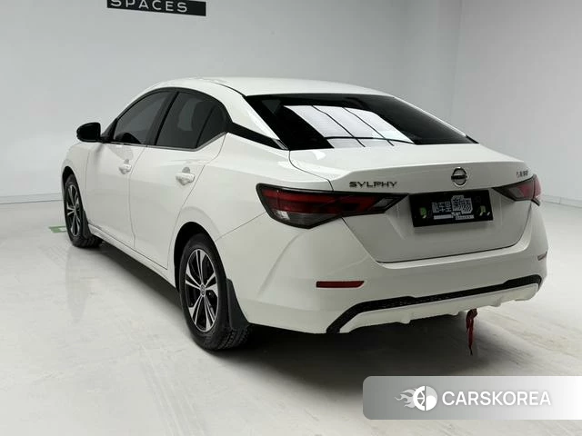 Nissan Sylphy 2022 Белый из Китая, фото 5