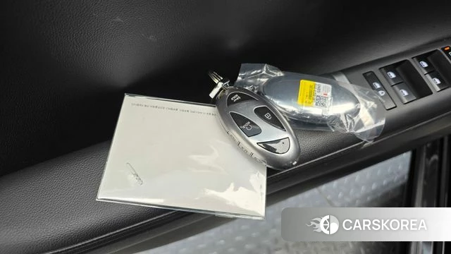 Hyundai Grandeur Hybrid (GN7) 2023 Черный из Кореи, фото 5