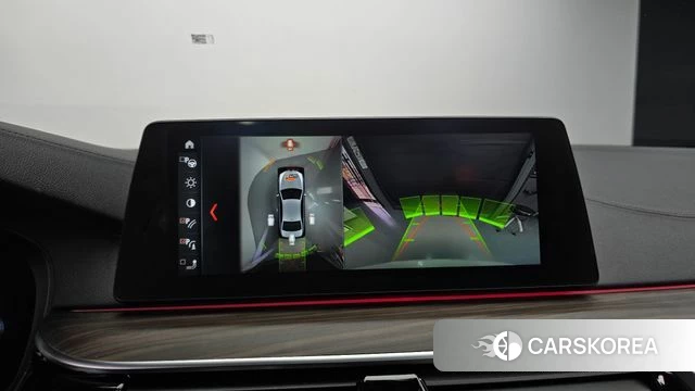 BMW 5 Series (G30) 2018 Белый из Кореи, фото 5