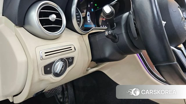 Mercedes-Benz C-Class W205 2018 Темно-зеленый из Кореи, фото 5