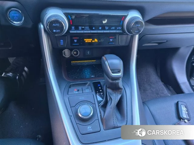 Toyota RAV4 5th Generation 2021 Черный из Кореи, фото 5