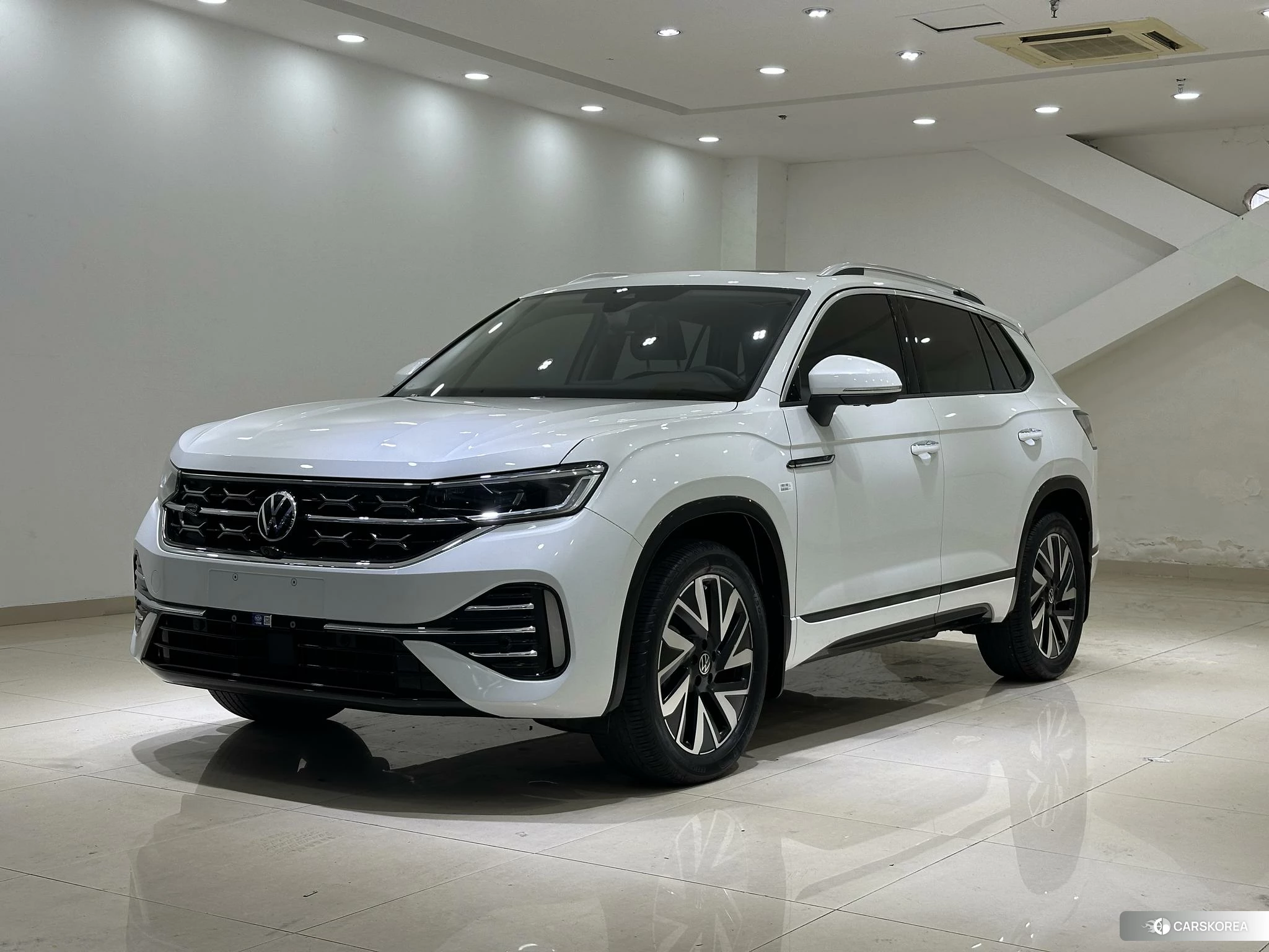 Volkswagen Tayron 2022 Белый из Китая, фото 5