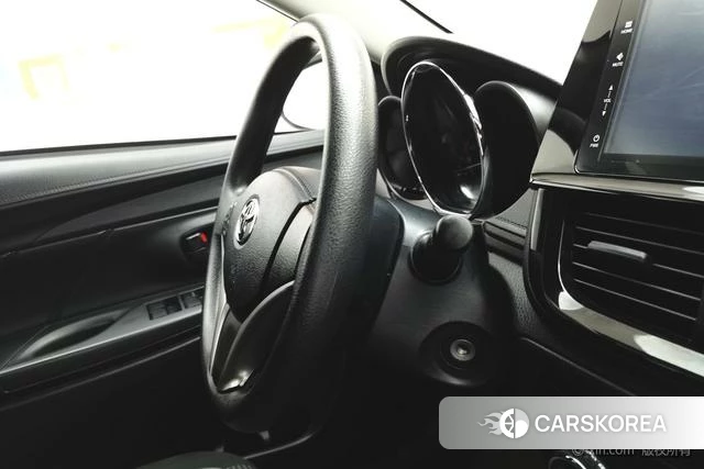 Toyota Vios 2023 Красный из Китая, фото 5