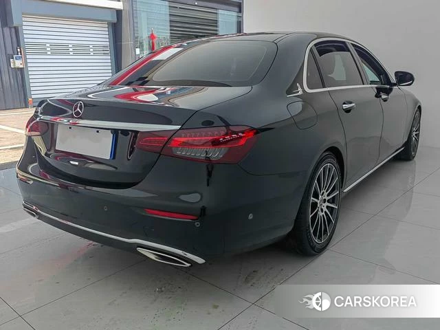 Mercedes-Benz E-Class 2022 Черный из Китая, фото 5