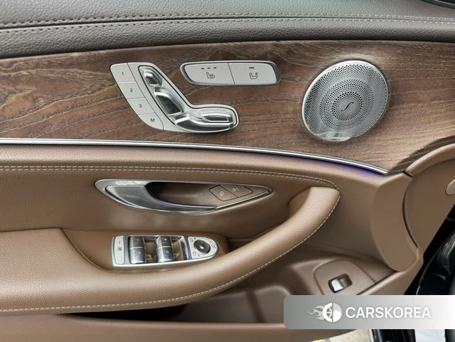 Mercedes-Benz E-Class 2021 Черный из Китая, фото 5