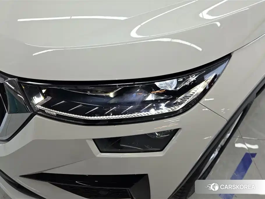 Skoda Kodiaq 2024 Белый из Китая, фото 5