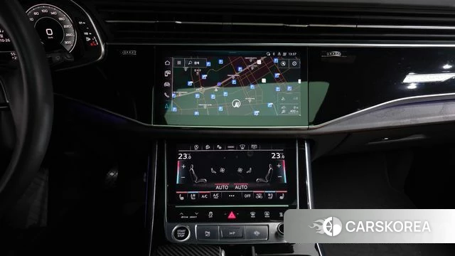 Audi Q8 (4M) 2023 Черный из Кореи, фото 5