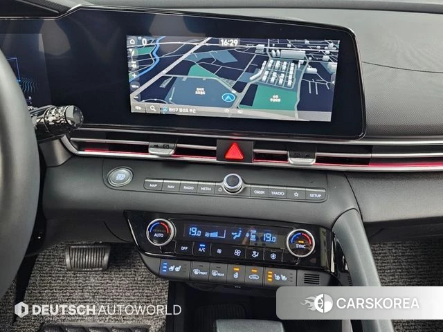 Hyundai The New Avante (CN7) 2024 Белый из Кореи, фото 5