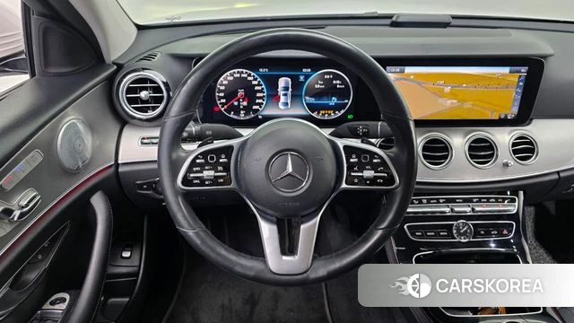 Mercedes-Benz E-Class W213 2018 Белый из Кореи, фото 5